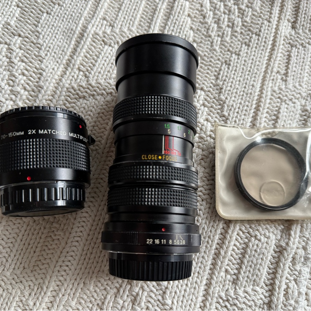 Vivitar 70-150 f/3.8 Close-Focusing Auto Zoom W/ Vivitar 2x Matched Multiplier..